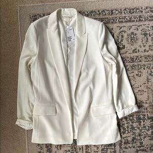 H&M White Blazer with Notched Lapel and Relaxed Fit